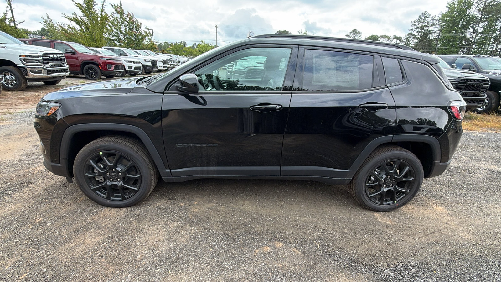 New 2026 Jeep Compass Latitude AWD/4WD image 11