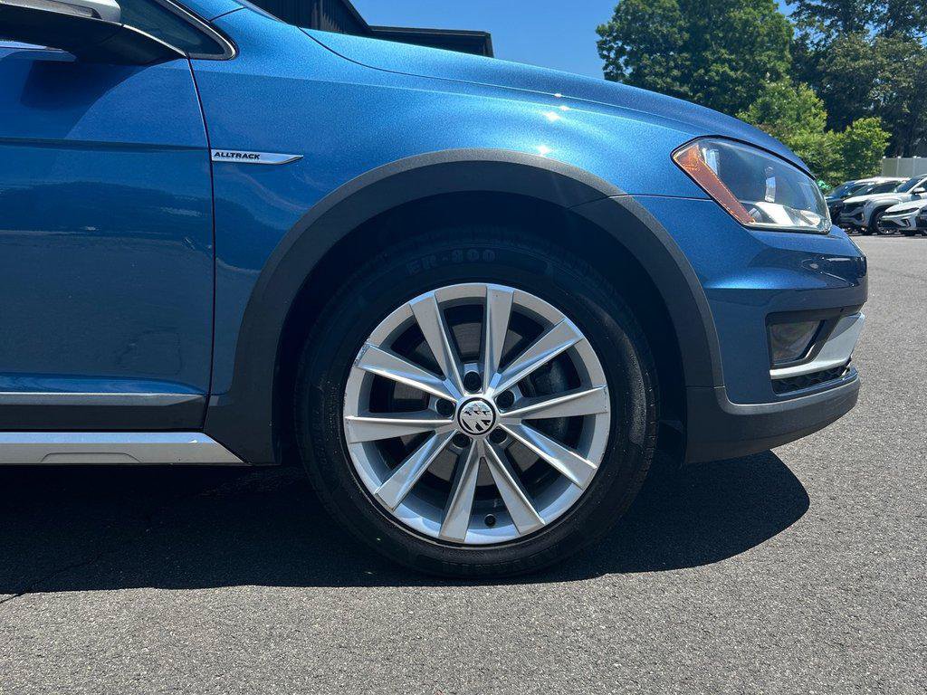 Used 2017 Volkswagen Golf Alltrack SEL AWD/4WD image 16
