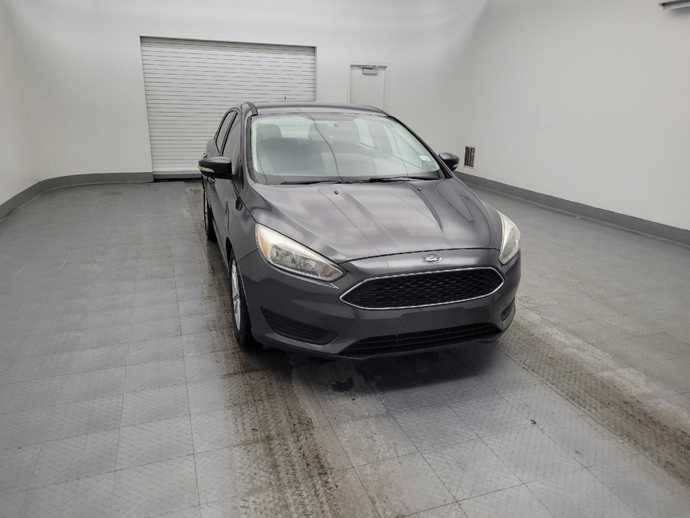Used 2016 Ford Focus SE w/ SE Cold Weather Package image 14