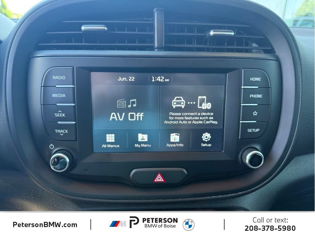 Used 2020 Kia Soul GT-Line FWD image 25