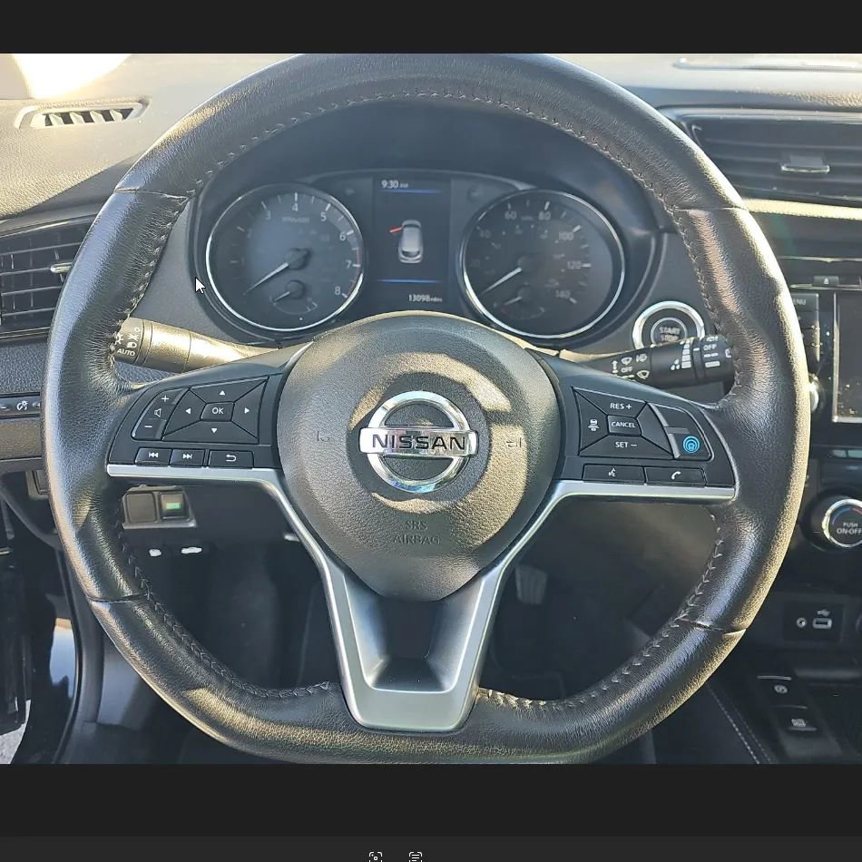 Used 2019 Nissan Rogue Sport SL w/ Premium Package image 10