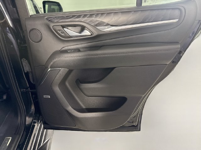 Used 2023 GMC Yukon Denali AWD/4WD image 27