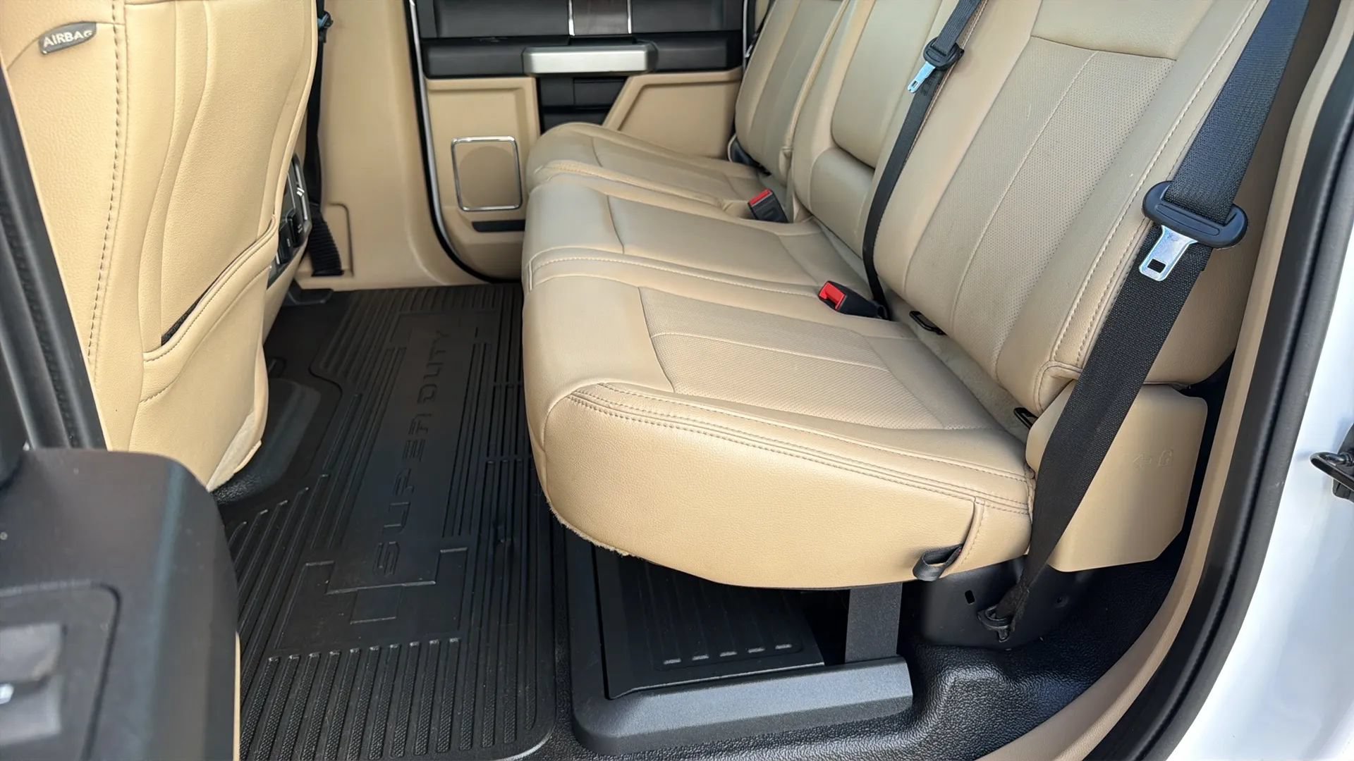 Used 2020 Ford F350 Lariat w/ Lariat Value Package AWD/4WD image 39