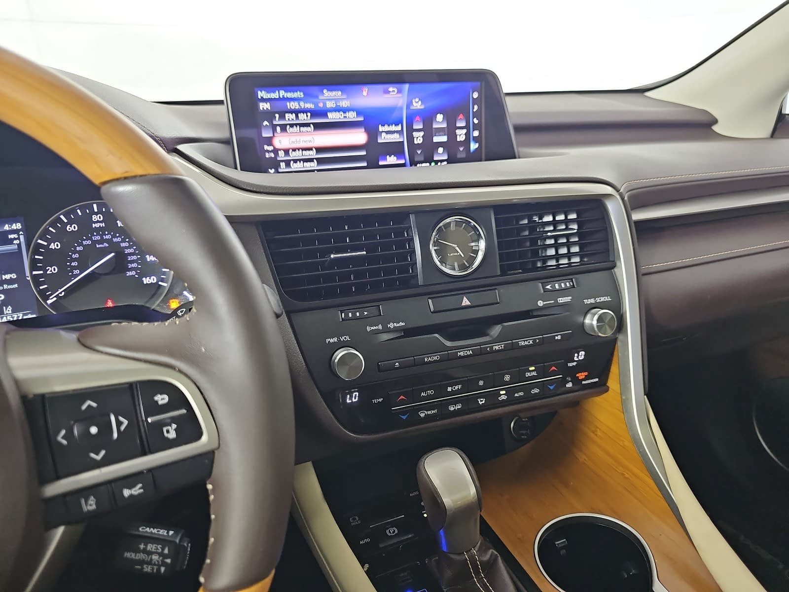 Used 2018 Lexus RX 350 FWD w/ Premium Package image 18