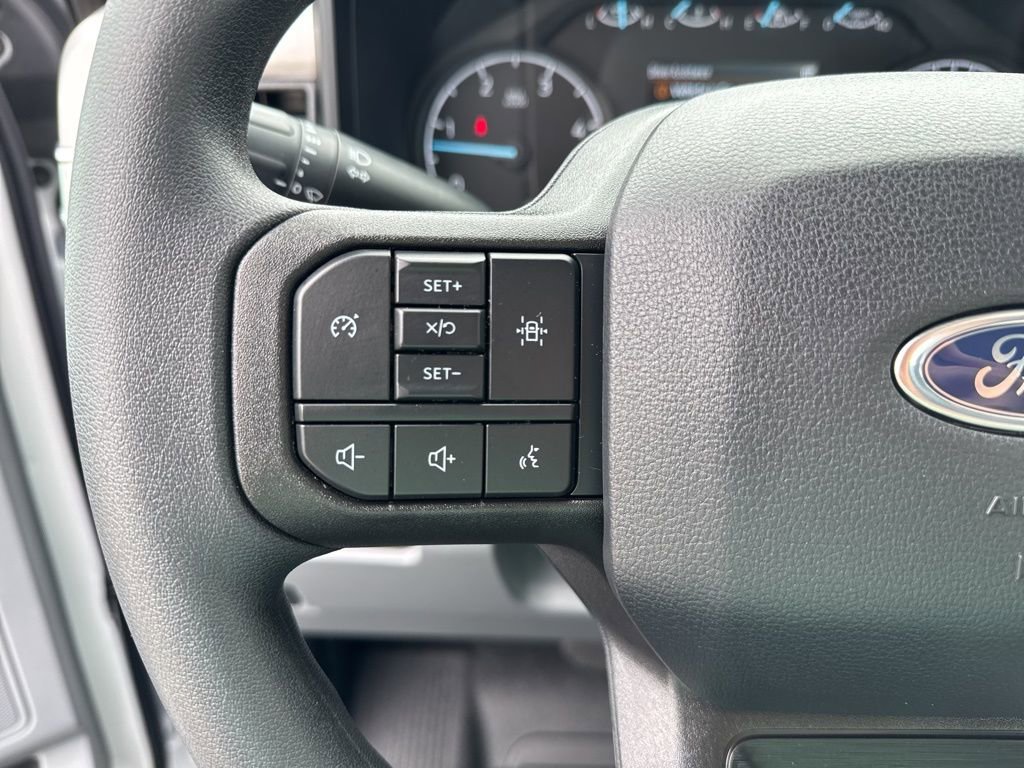 New 2025 Ford F550 4x4 Regular Cab Super Duty image 16