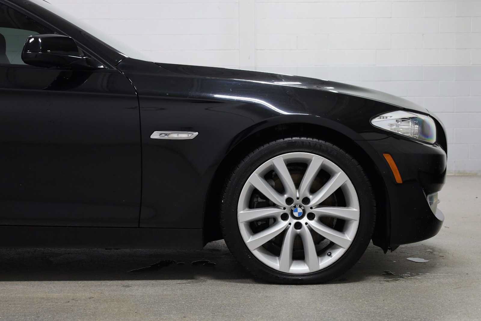 Used 2011 BMW 535i Sedan RWD image 11