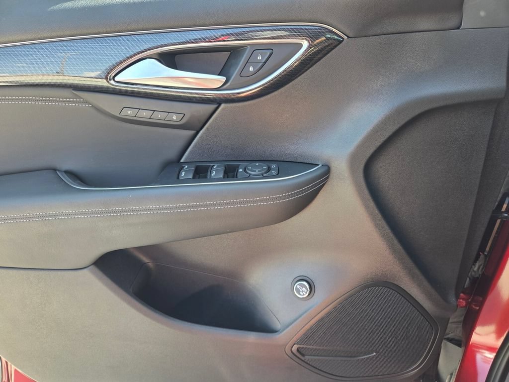 Used 2023 Buick Envision Essence AWD/4WD image 21