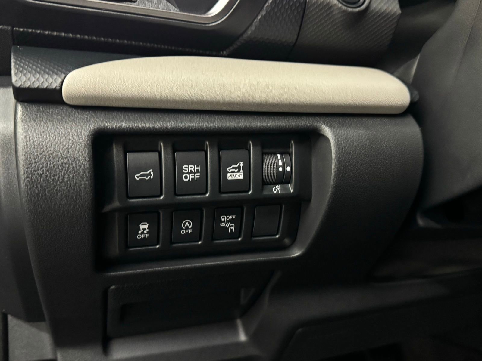 Used 2024 Subaru Forester Limited w/ POP Package 3 image 25