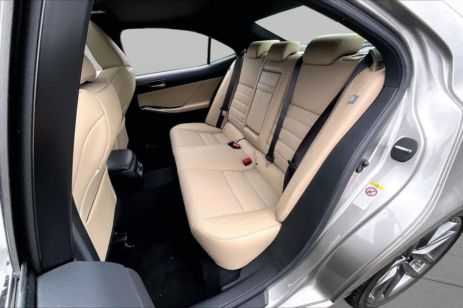 Used 2019 Lexus IS 300 F Sport w/ F Sport Package AWD/4WD image 20