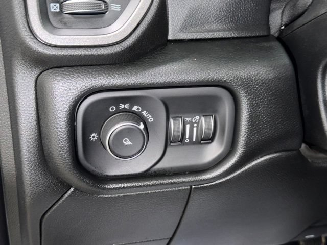 Used 2020 RAM 3500 Tradesman AWD/4WD image 12