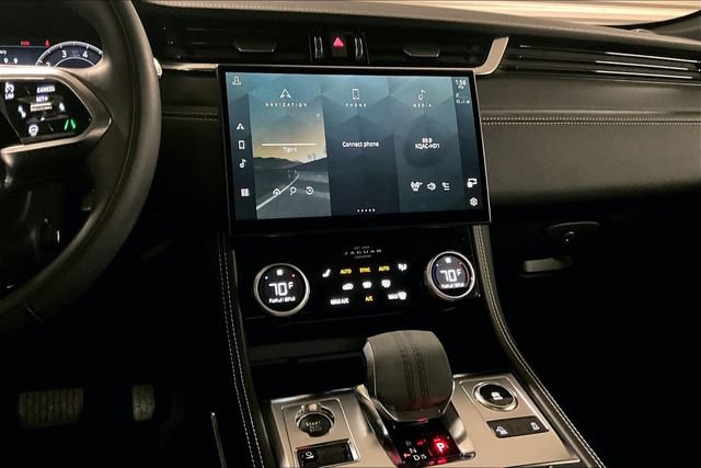 Certified 2024 Jaguar F-PACE R-Dynamic S AWD/4WD image 5