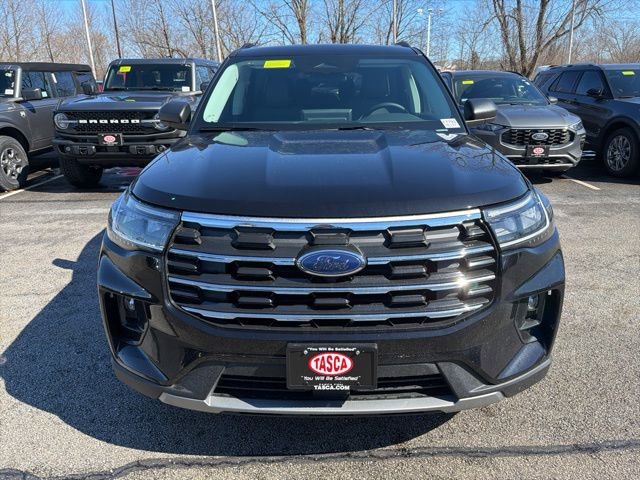 New 2026 Ford Explorer Active w/ Active Comfort Package image 2