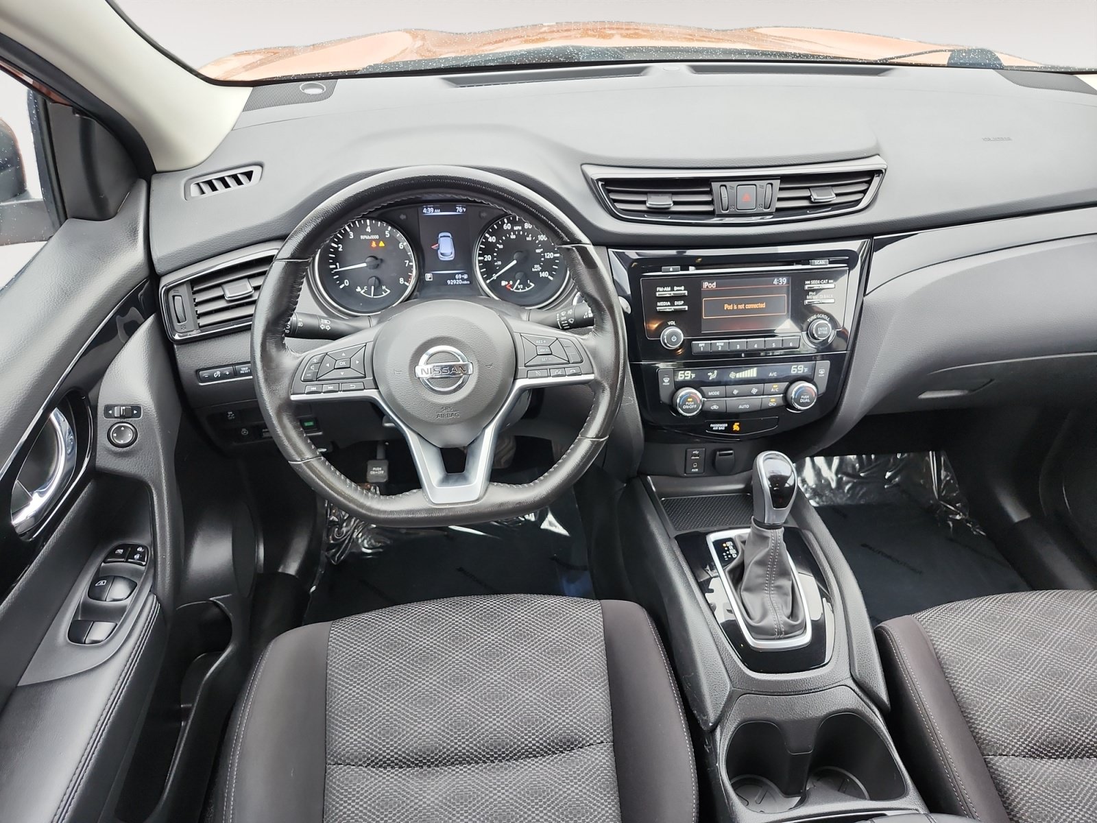 Used 2017 Nissan Rogue Sport SV w/ SV All-Weather Package AWD/4WD image 11