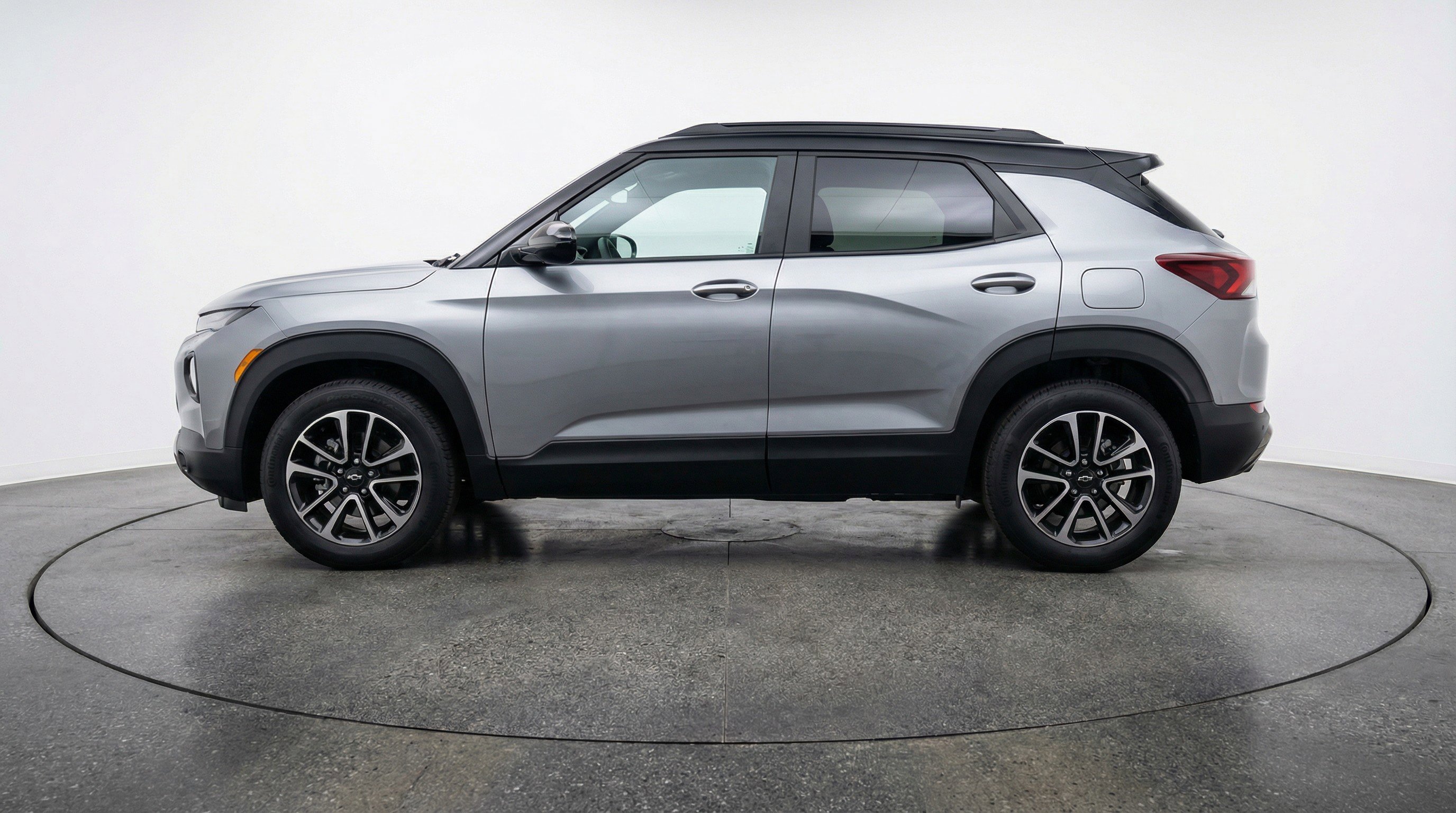 Used 2025 Chevrolet TrailBlazer LT image 5