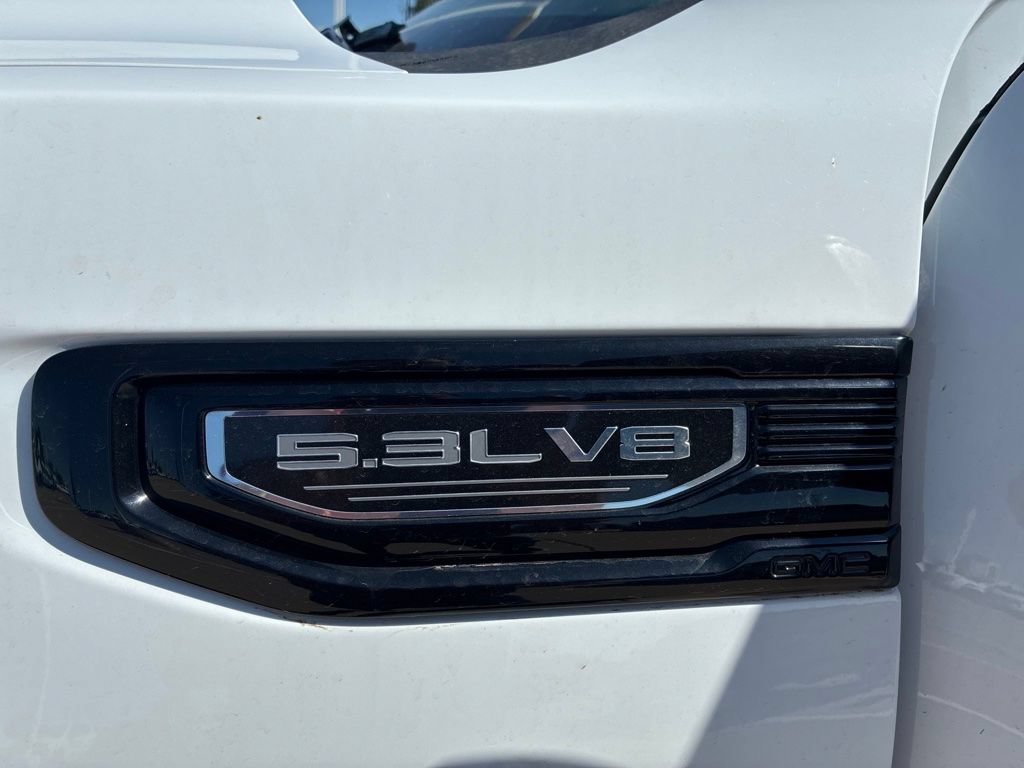Used 2024 GMC Sierra 1500 Elevation w/ LPO, Elevation Black Package RWD image 8