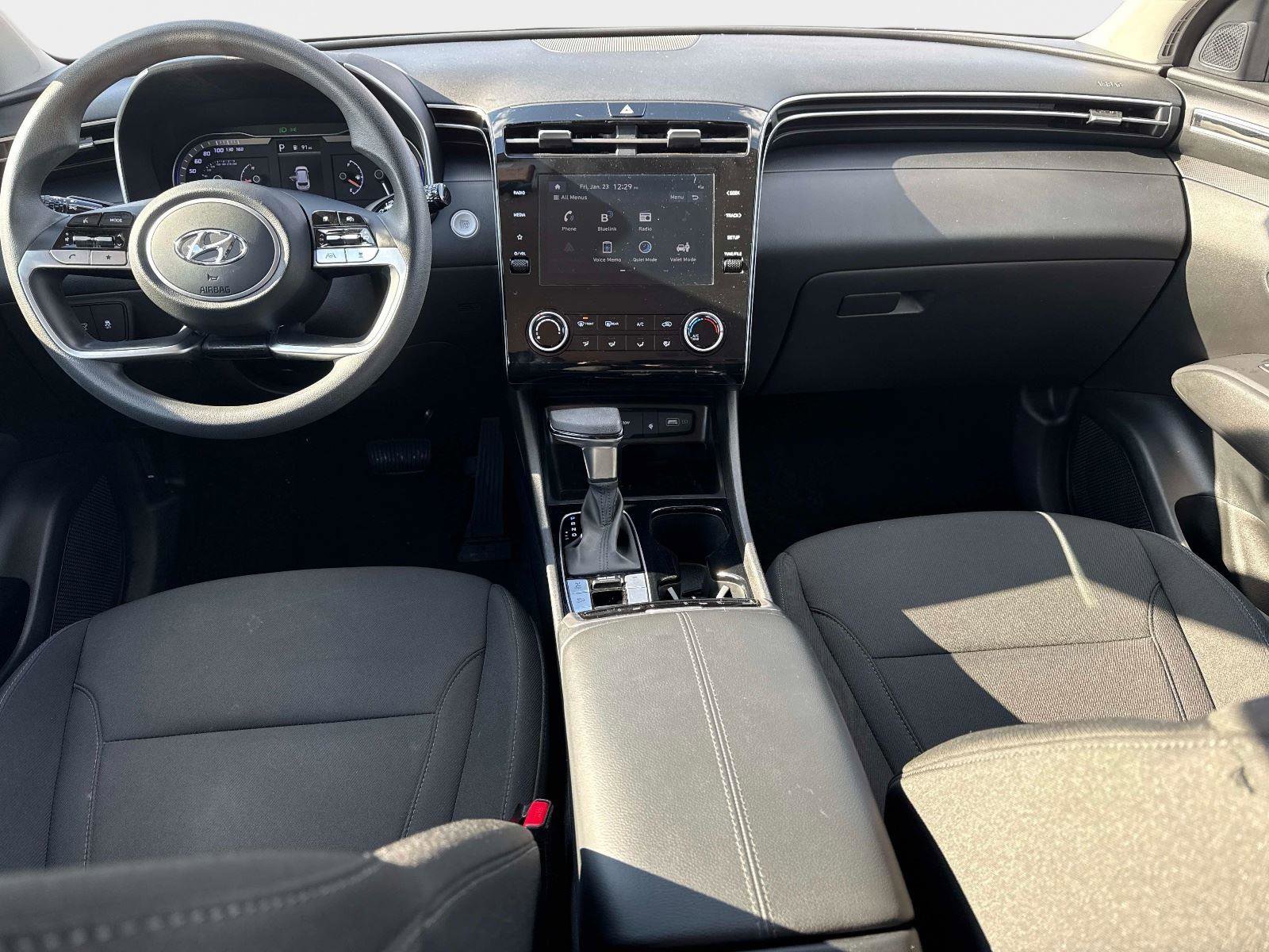 Used 2023 Hyundai Tucson SEL w/ Winter Package image 17