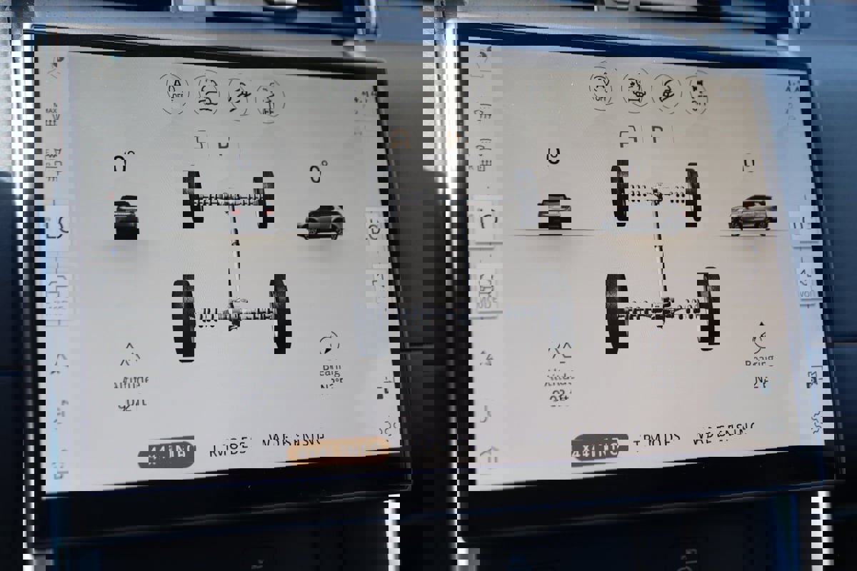 Used 2024 Land Rover Discovery Sport S image 42