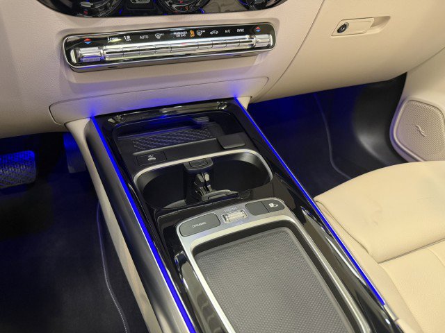 Used 2024 Mercedes-Benz GLA 250 4MATIC w/ Exclusive Package image 16