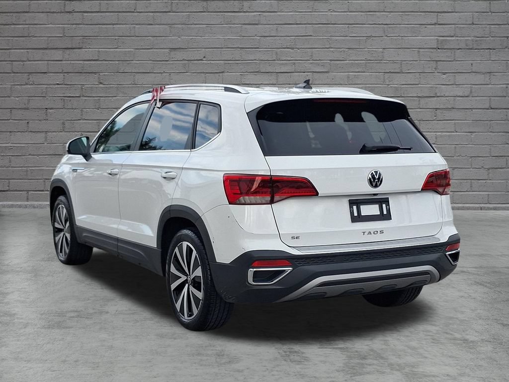 Certified 2023 Volkswagen Taos SE FWD image 5