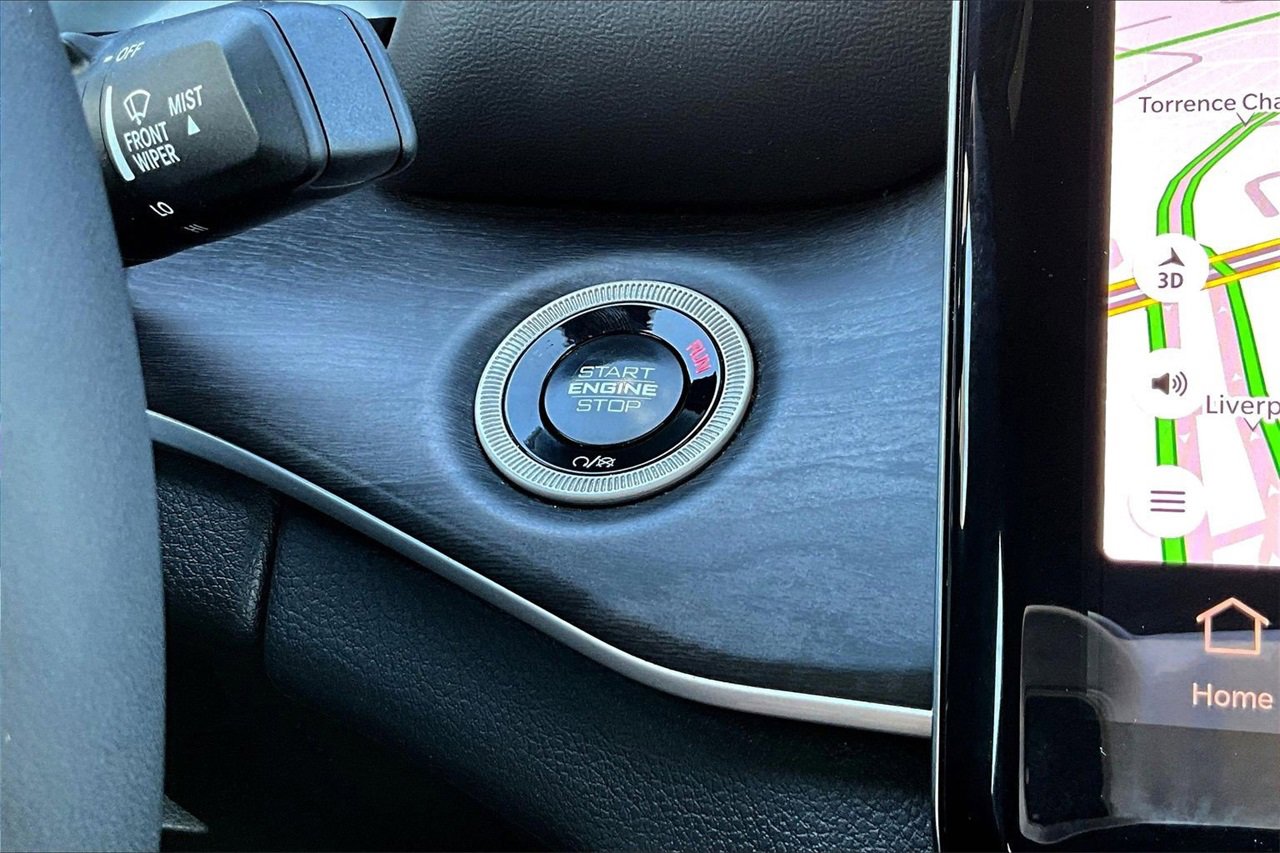 Certified 2024 Jeep Grand Cherokee Limited image 26