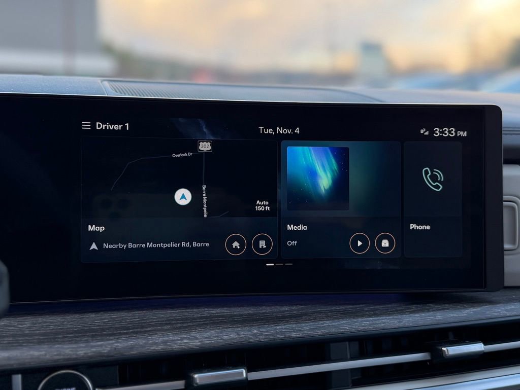 Used 2024 Hyundai Santa Fe Limited image 14