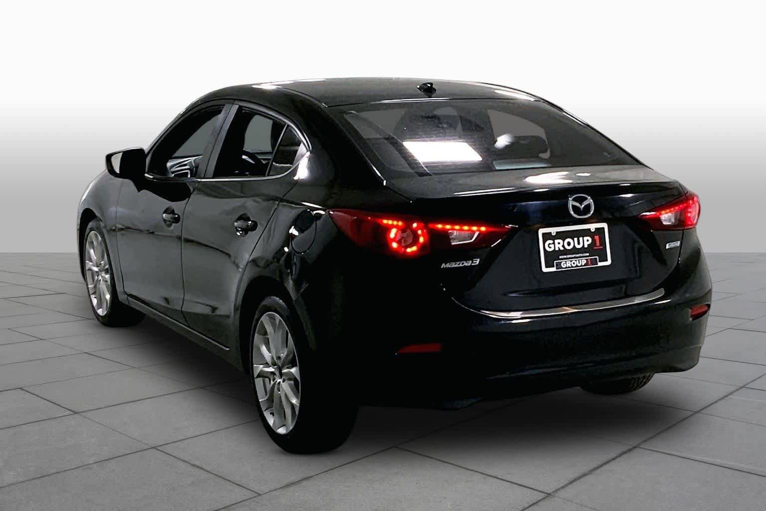 Used 2014 MAZDA MAZDA3 s Grand Touring w/ Technology Package FWD image 10