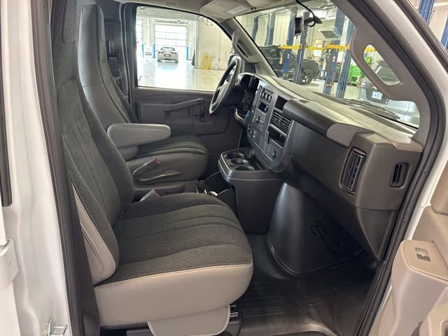 New 2026 Chevrolet Express 3500 w/ Driver Convenience Package RWD image 20