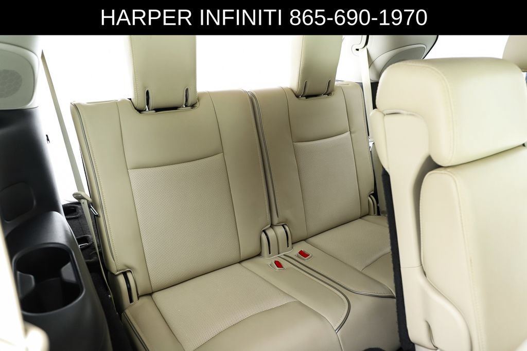 Used 2017 INFINITI QX60 Luxe w/ Premium Plus Package AWD/4WD image 40