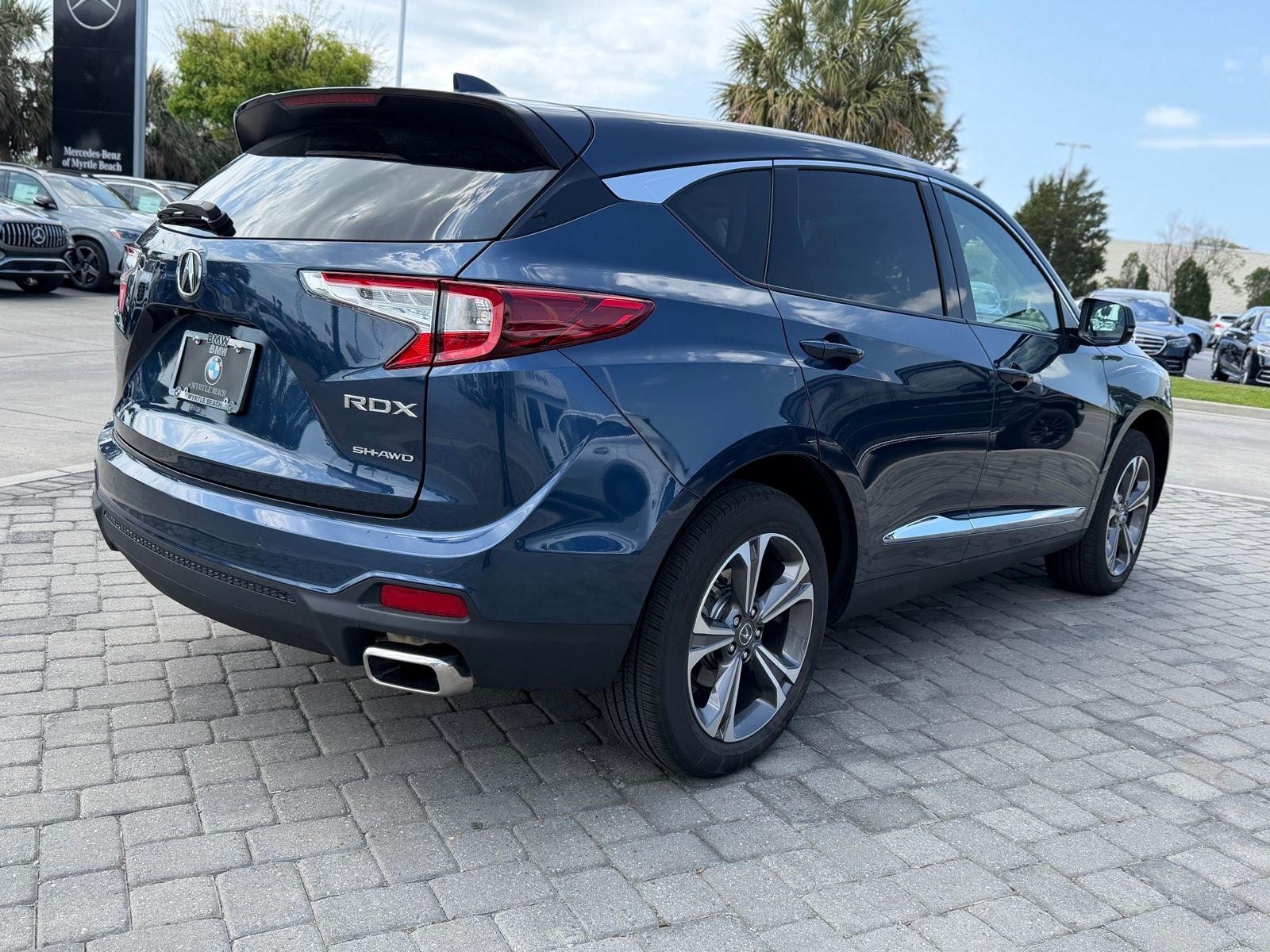 Used 2025 Acura RDX w/ Technology Package image 9