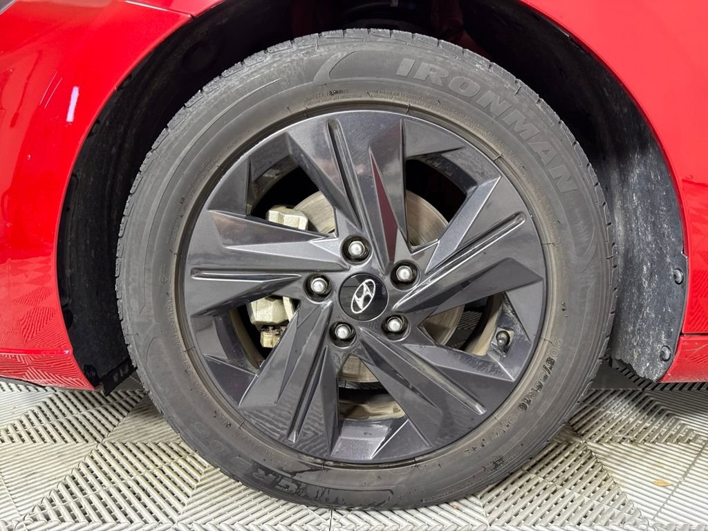 Certified 2023 Hyundai Elantra SEL image 20