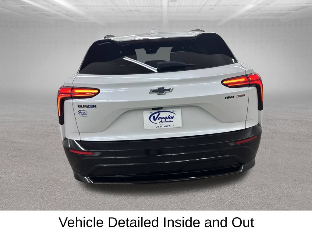 Used 2024 Chevrolet Blazer EV RS AWD/4WD image 11