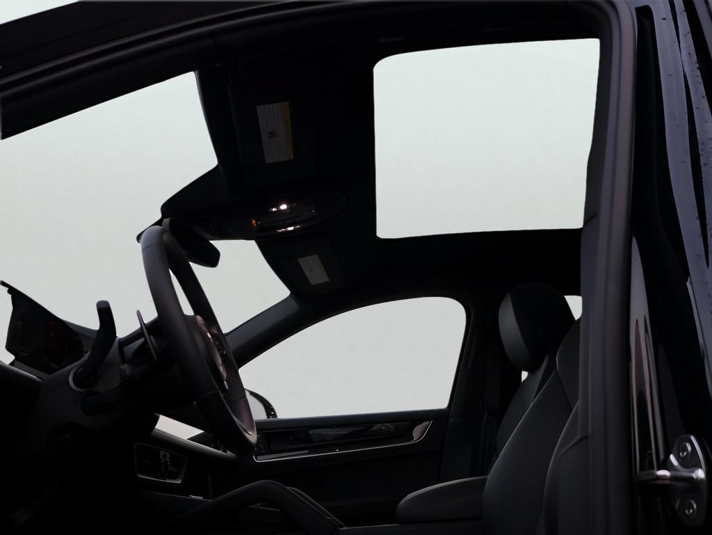 New 2026 Porsche Cayenne S AWD/4WD image 37