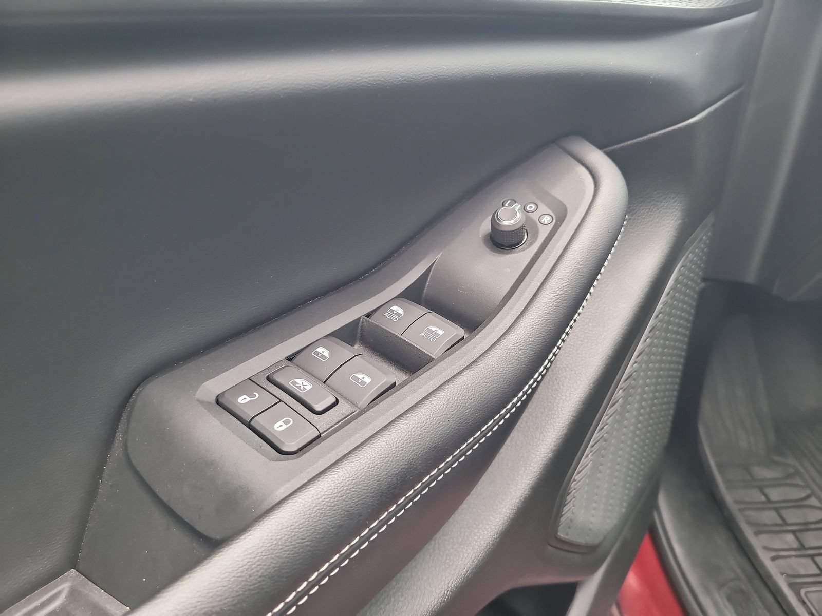 Used 2025 Jeep Grand Cherokee L Laredo AWD/4WD image 10