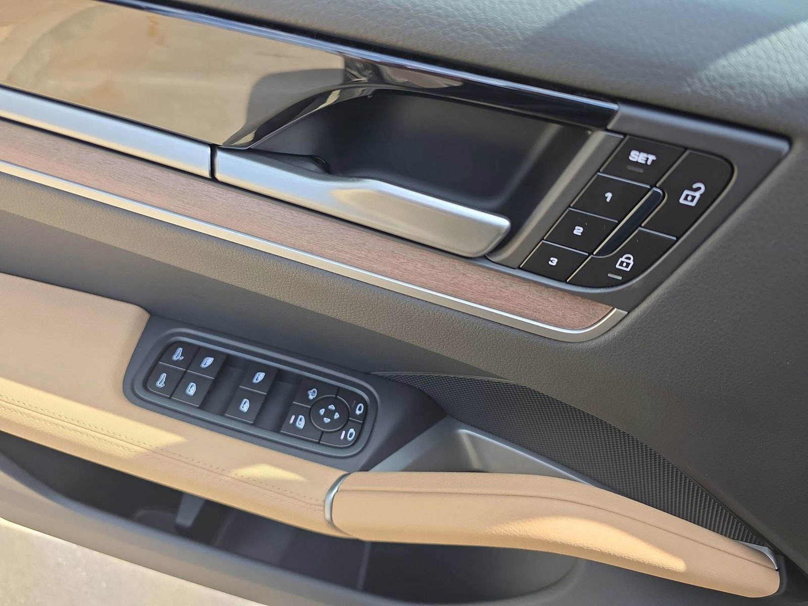 New 2026 Porsche Cayenne AWD/4WD image 21