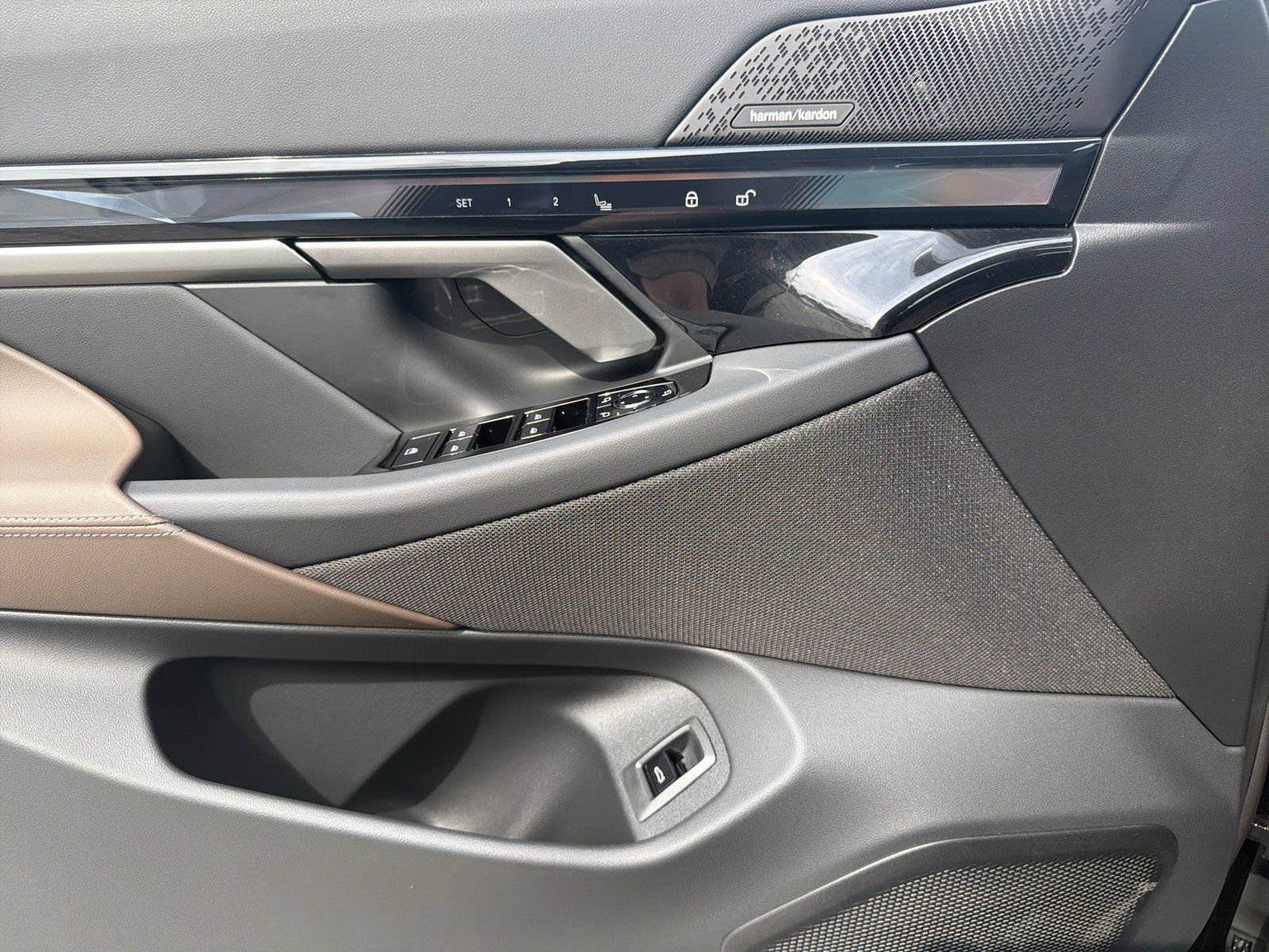 New 2027 BMW i5 eDrive40 w/ Premium Package RWD image 26