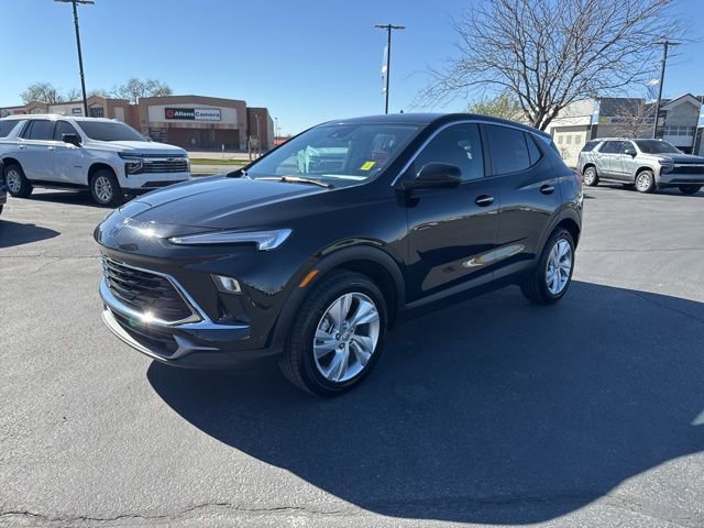 Certified 2025 Buick Encore GX Preferred image 3