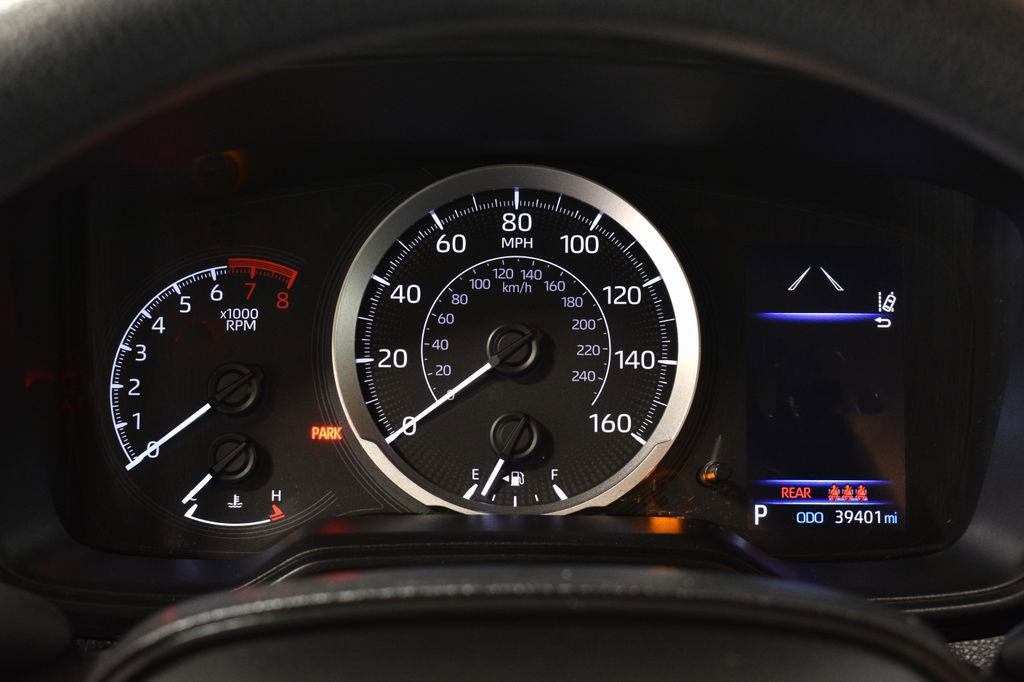 Used 2022 Toyota Corolla LE image 20