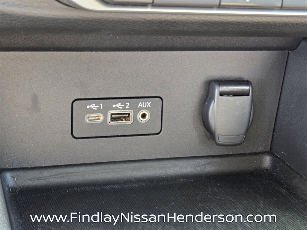 Used 2023 Nissan Sentra SV image 24