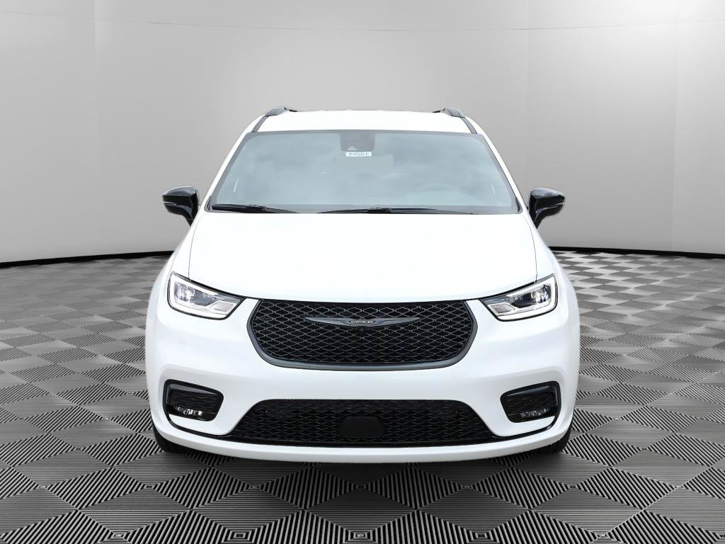 New 2026 Chrysler Pacifica Select w/ S Appearance Package AWD/4WD image 9