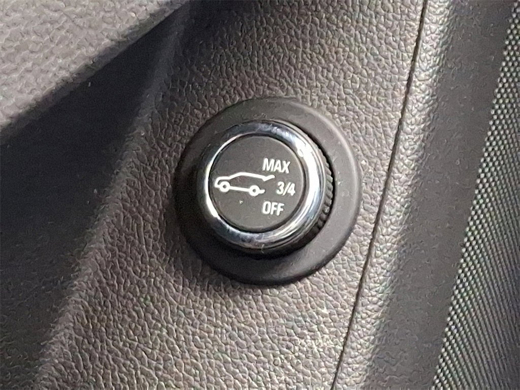 Used 2018 Chevrolet Traverse LT image 26