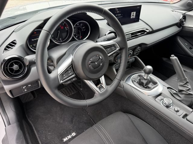 Certified 2026 MAZDA MX-5 Miata Club RWD image 14