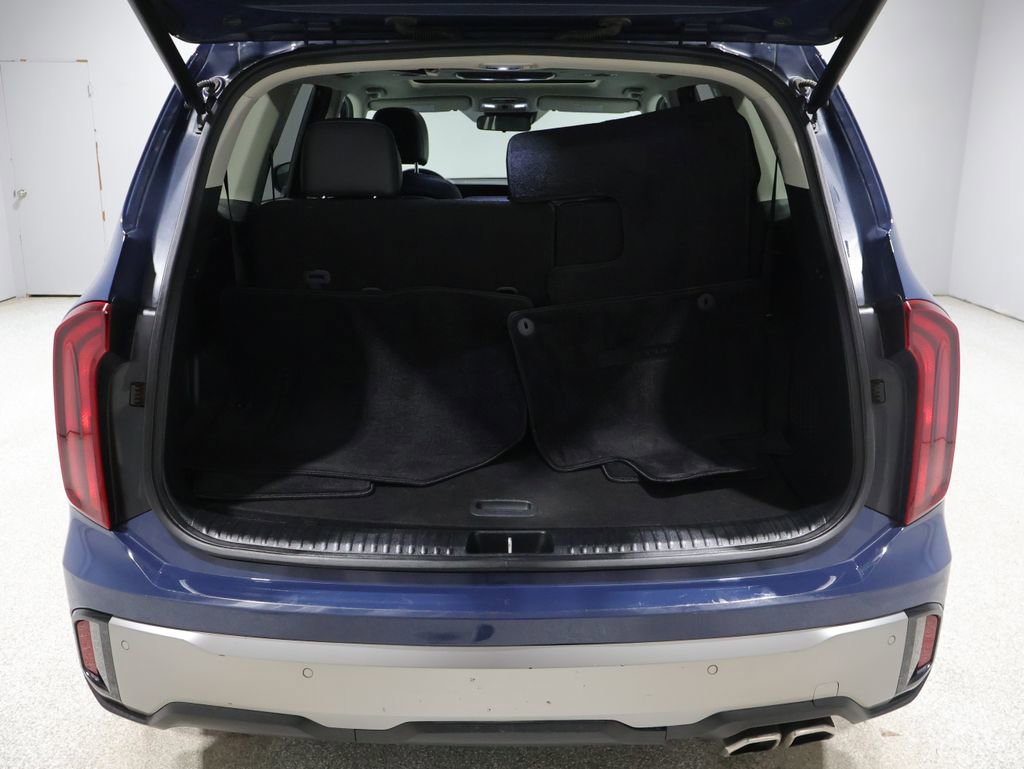 Used 2025 Kia Telluride S image 22