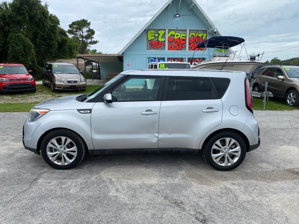 Used 2016 Kia Soul + FWD image 1