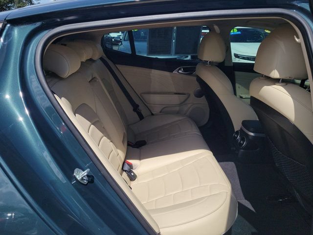 Used 2023 Kia Stinger GT2 RWD image 10