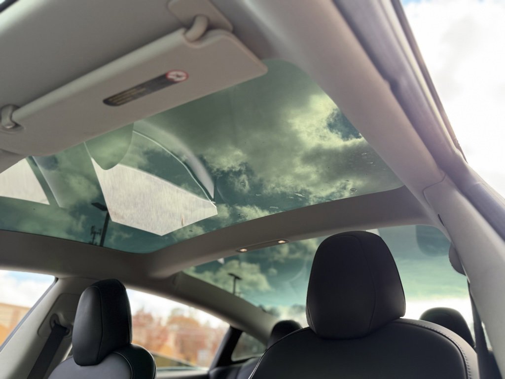 Used 2018 Tesla Model 3 Long Range image 50