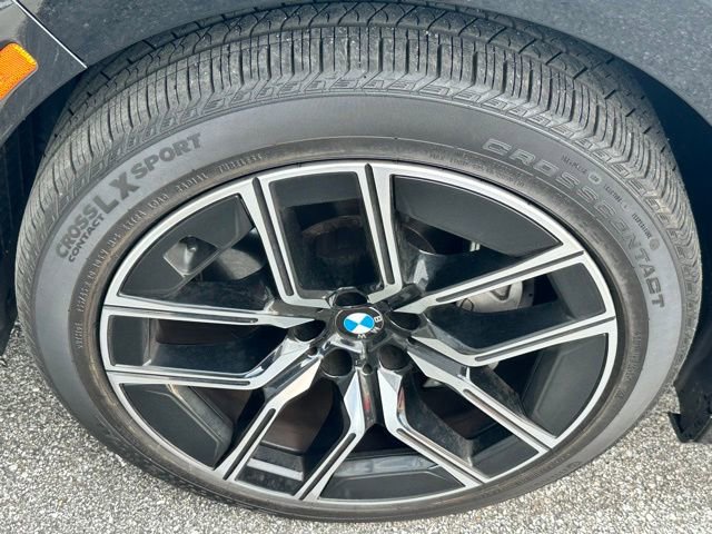 Used 2024 BMW 740i xDrive image 27