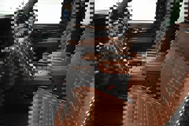 Used 2023 GMC Yukon Denali Ultimate image 24