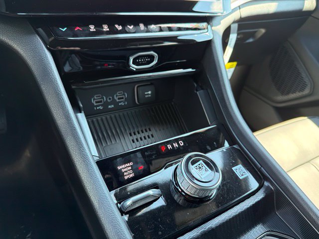 New 2026 Jeep Grand Cherokee Limited AWD/4WD image 19