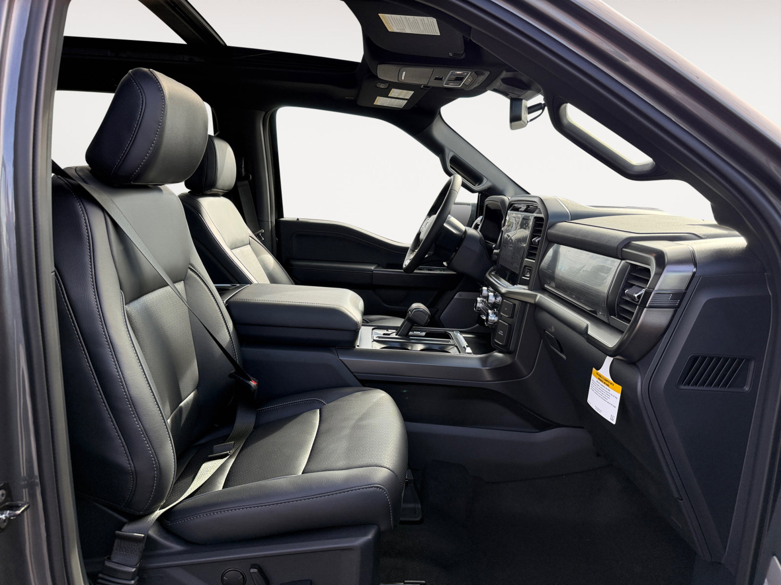 New 2026 Ford F150 Lariat w/ Equipment Group 501A Mid AWD/4WD image 19