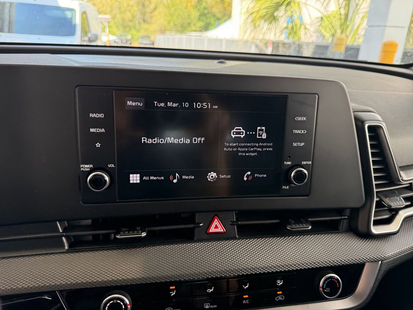 Used 2025 Kia Sportage LX image 20